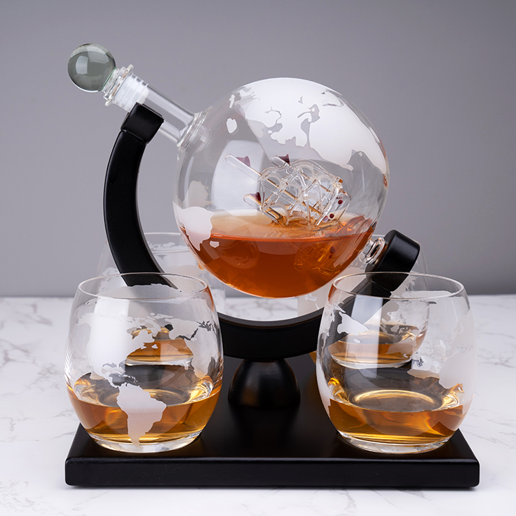 Factory Sale Custom 850ML High - Decanter Globe Set 评论和价格